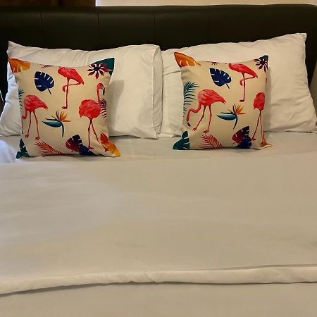 Ramiro Haven Staycation Manila Exterior foto